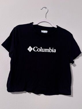Columbia Cropped Tee